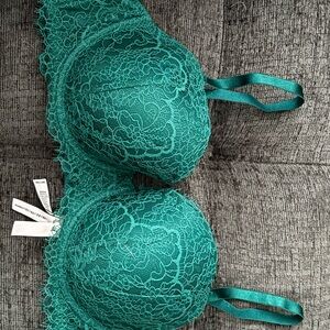 Victoria’s Secret Lace Bra in Green